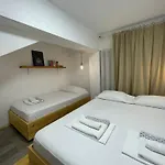 Casa Shprese - Wooden