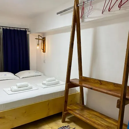 Casa Shprese - Wooden Apartmán *