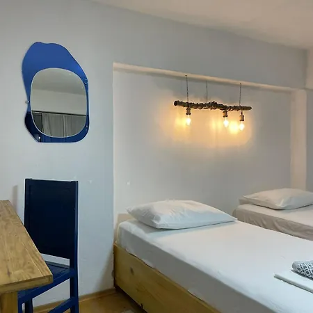 Casa Shprese - Wooden Apartament Tirana
