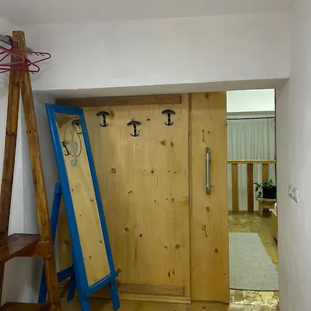 Casa Shprese - Wooden 地拉那