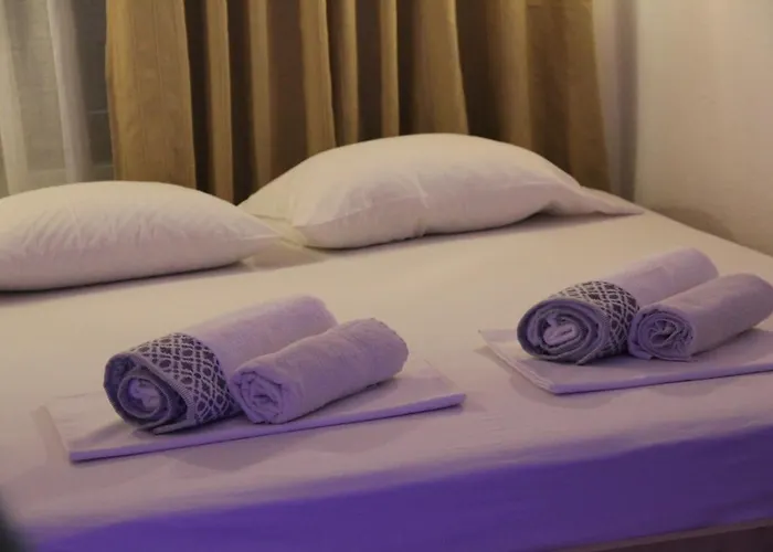 Casa Shprese - Wooden Tirana