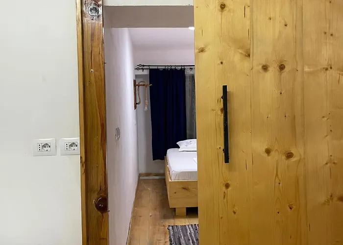 Casa Shprese - Wooden